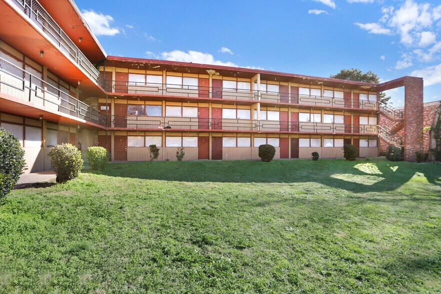 2450 Ketchum, Memphis, TN à vendre - Photo de l’immeuble – Image 2 sur 12