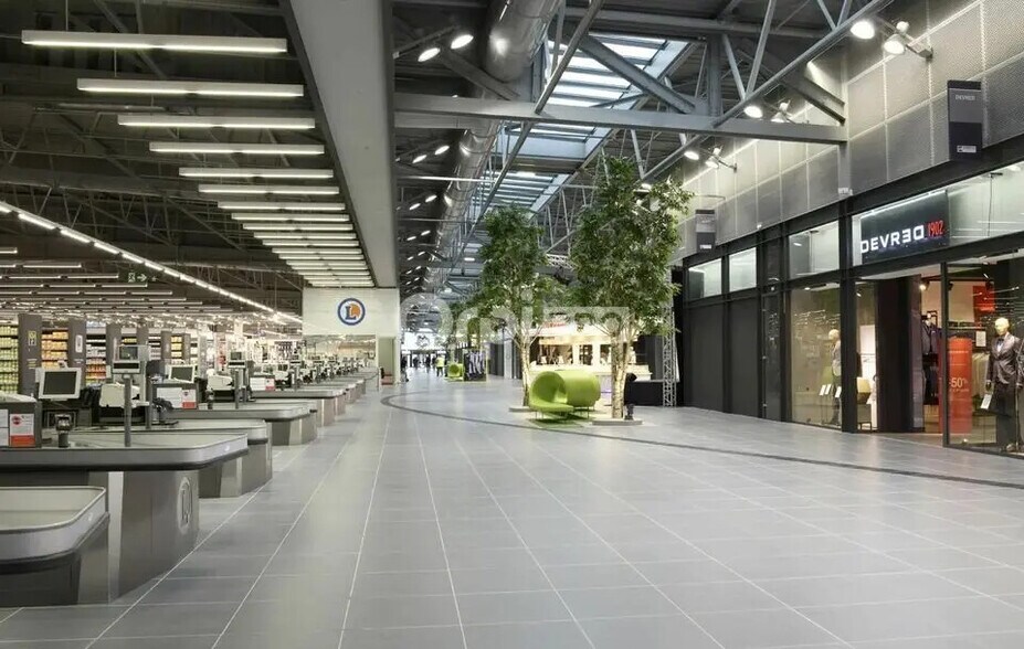 Local commercial dans Estancarbon à louer - Photo de l’immeuble – Image 2 sur 5