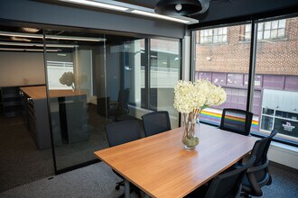 520 Hamilton St, Allentown, PA à louer Photo intérieure– Image 2 sur 10