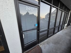 15500 Erwin St, Van Nuys, CA à louer Photo intérieure– Image 1 sur 4