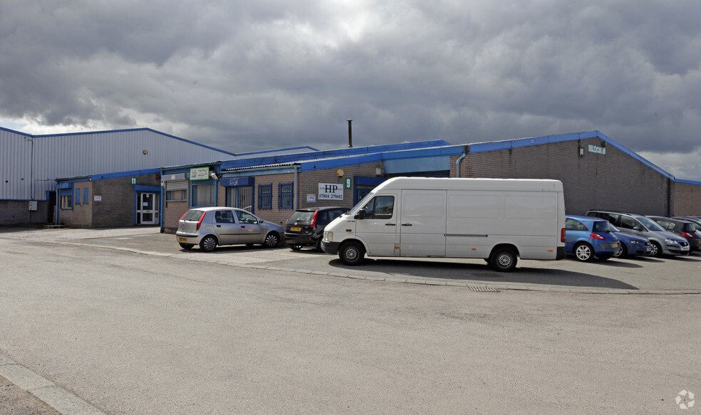 Bilston Rd, Wednesbury à louer - Photo de l’immeuble – Image 2 sur 3