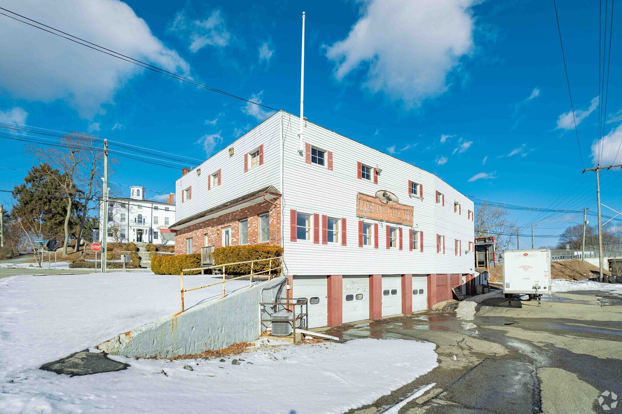 500 Maplewood Ave, Portsmouth, NH à louer Photo principale– Image 1 sur 7