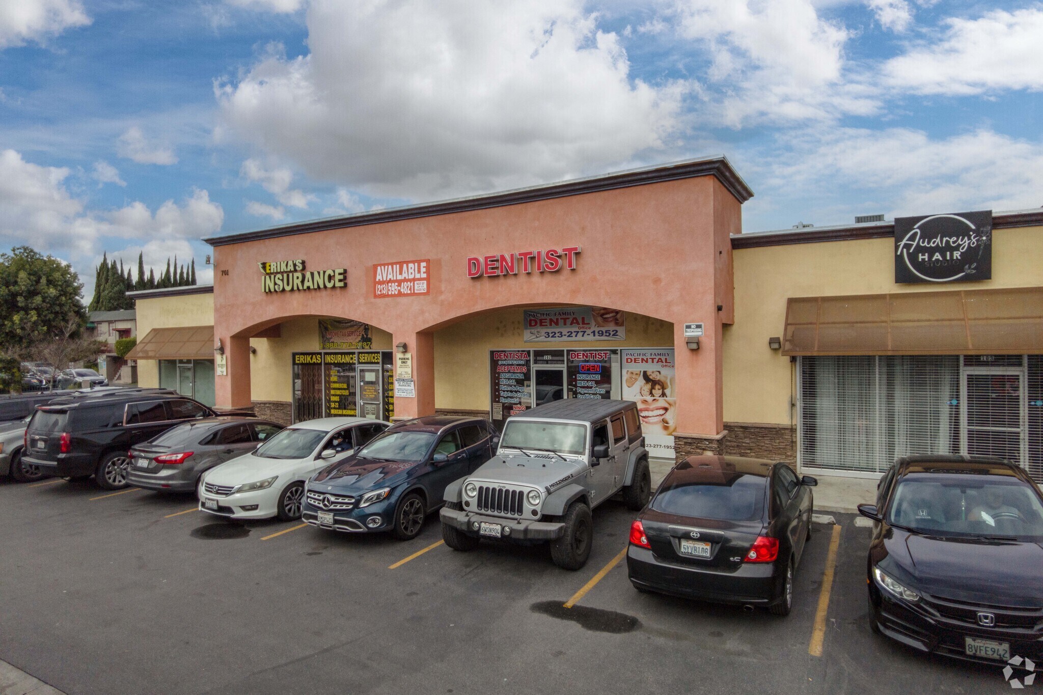 2701 E Gage Ave, Huntington Park, CA à louer Photo principale– Image 1 sur 7