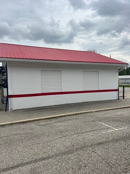 212 S Broadway, Peru, IN à vendre - Photo de l’immeuble – Image 3 sur 20