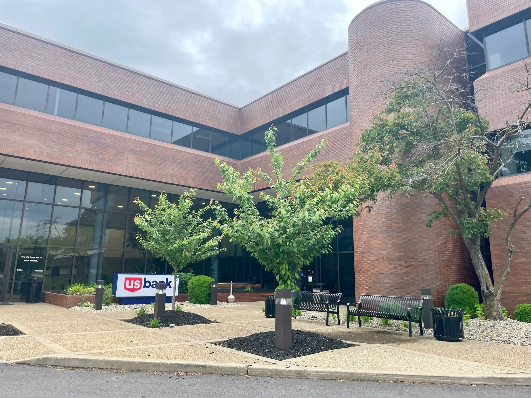 1 Mid Rivers Mall Dr, Saint Peters, MO à louer Photo principale– Image 1 sur 7