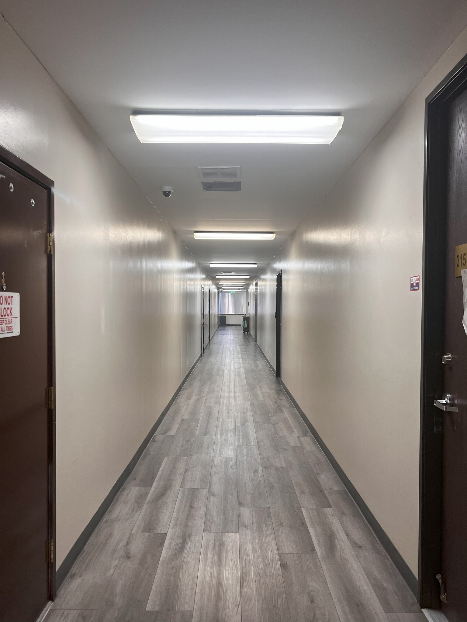 500 Shatto Pl, Los Angeles, CA à louer Photo intérieure– Image 1 sur 2