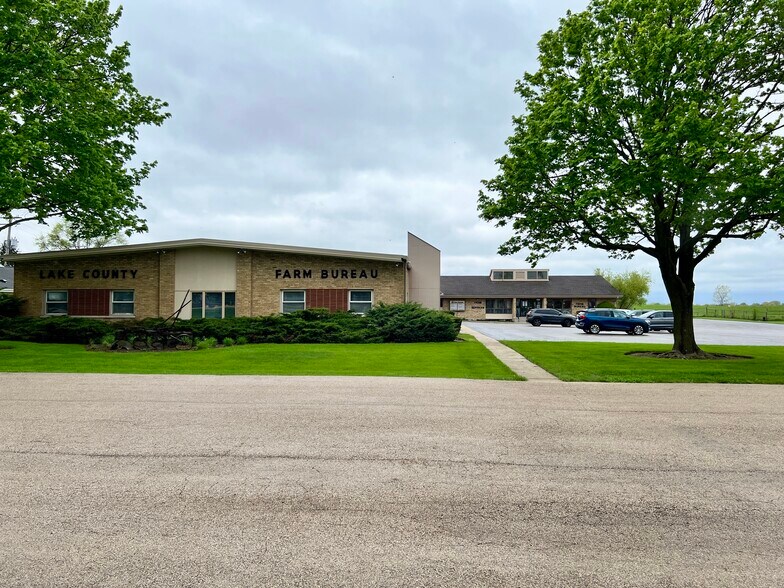 70 Us Highway 45, Grayslake, IL à louer - Photo de l’immeuble – Image 3 sur 7