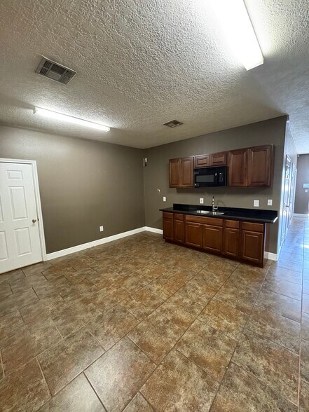 14216 Cypress North Houston Rd, Cypress, TX à vendre - Photo de l’immeuble – Image 3 sur 8