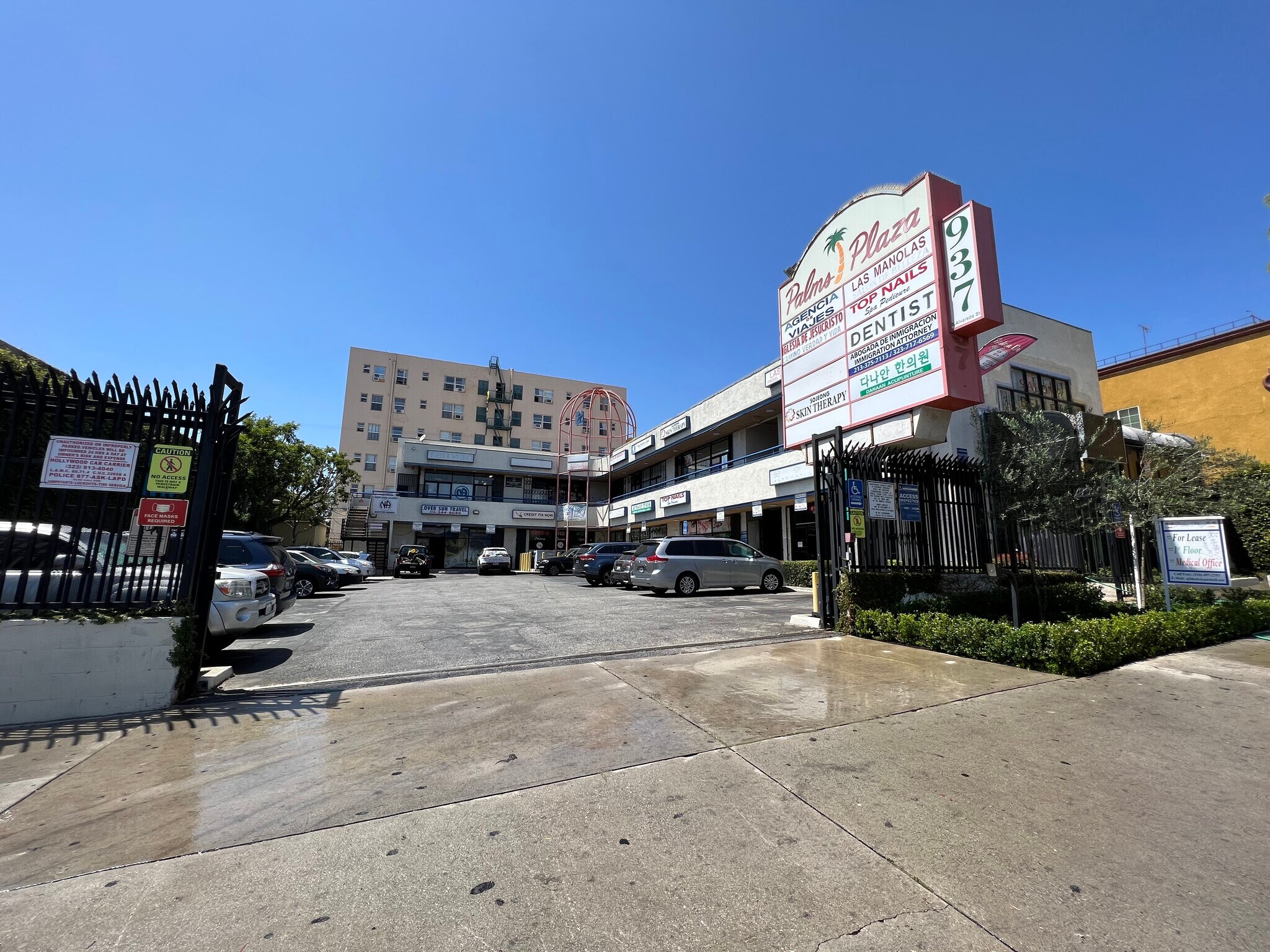 937 S Alvarado St, Los Angeles, CA à louer Photo de l’immeuble– Image 1 sur 11