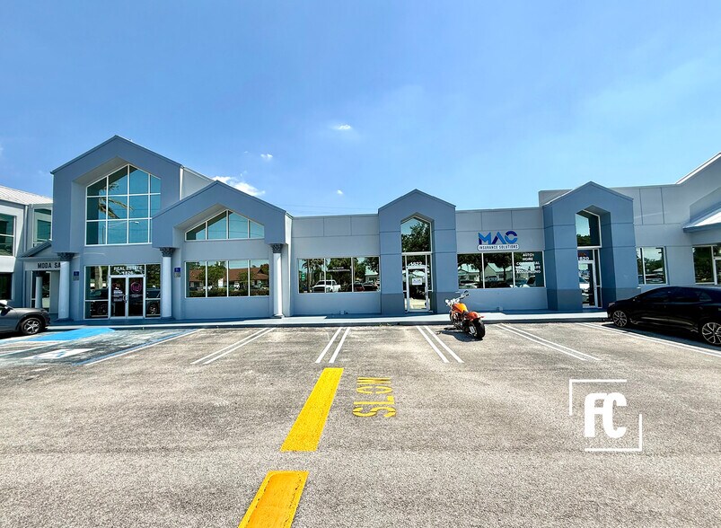 1800-1900 SE Port Saint Lucie Blvd, Port Saint Lucie, FL à louer - Photo de l’immeuble – Image 3 sur 23