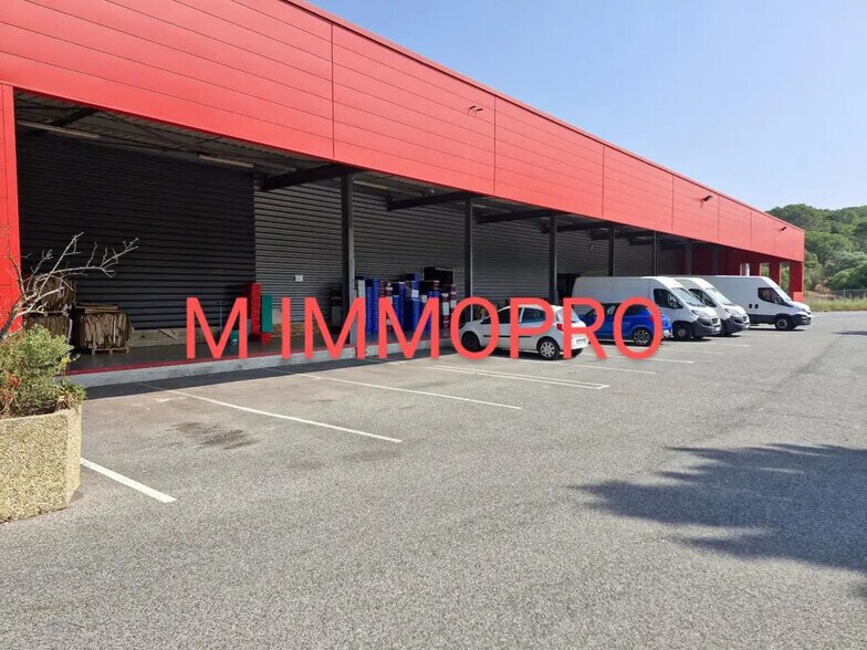 Industriel/Logistique dans Fréjus à louer - Photo de l’immeuble – Image 1 sur 3
