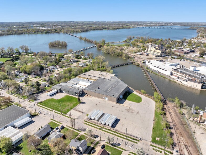 206 Garfield Ave, Menasha, WI à vendre - Aérien – Image 2 sur 14