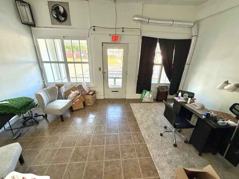 4448 Lewis Ave, Toledo, OH à vendre - Photo de l’immeuble – Image 2 sur 6