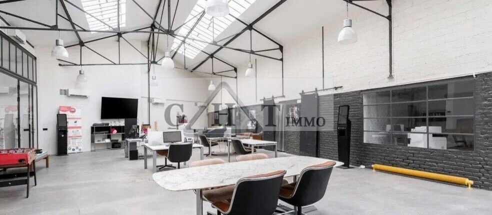 Bureau dans Les Lilas à louer - Photo de l’immeuble – Image 3 sur 14