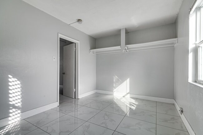 426 NW 14th Ave, Fort Lauderdale, FL à vendre - Photo de l’immeuble – Image 2 sur 21
