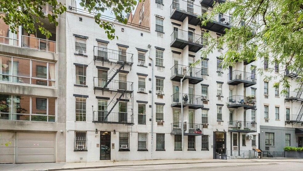 446 W 19th St, New York, NY à vendre - Photo de l’immeuble – Image 2 sur 3