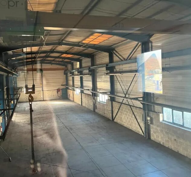 Bureau dans Béligneux à louer - Photo intérieure – Image 3 sur 3