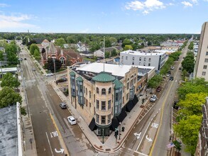 505 N Main St, Oshkosh, WI à louer Aérien– Image 2 sur 22