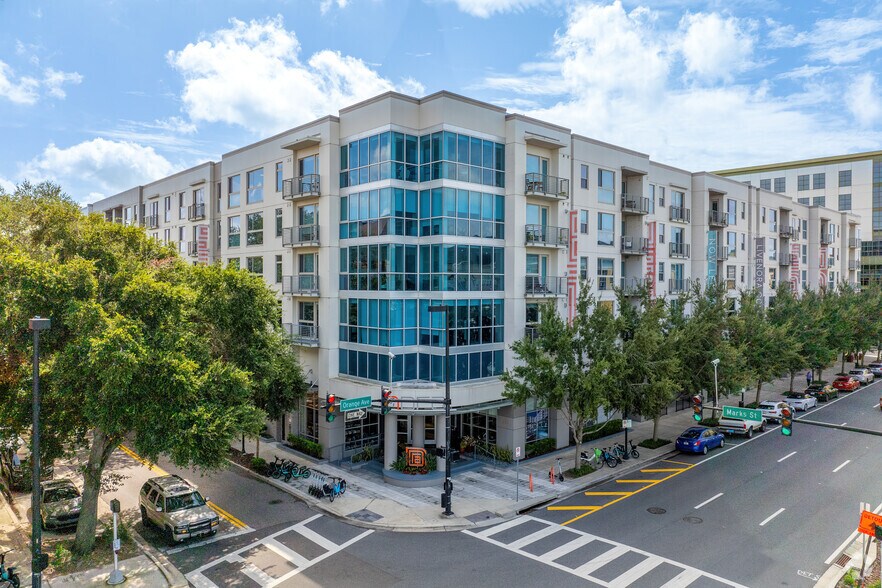 899 N Orange Ave, Orlando, FL à louer - Photo principale – Image 2 sur 6