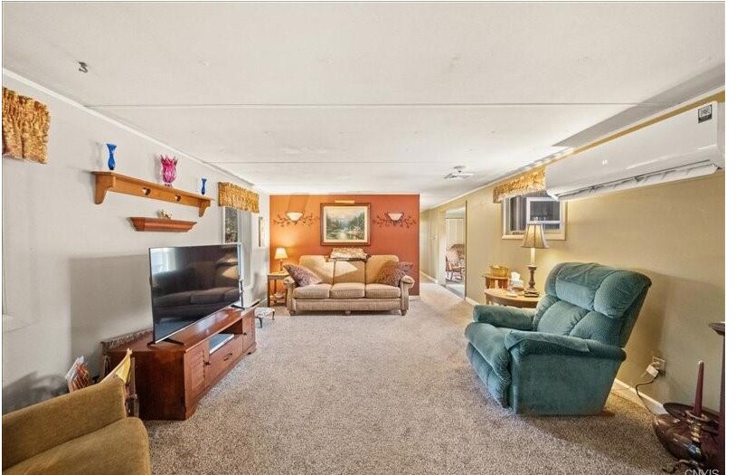 144 Owlville Rd, Bainbridge, NY à vendre - Photo intérieure – Image 2 sur 12