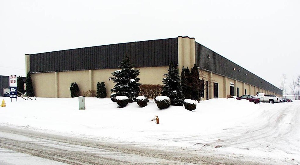 2792 Nationwide Pky, Brunswick, OH à louer - Photo de l’immeuble – Image 2 sur 7