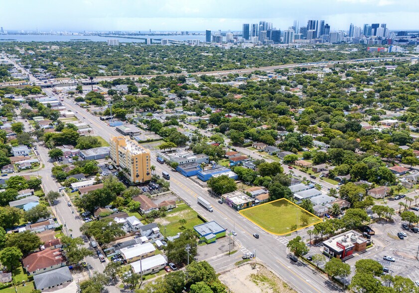 1090-1096 NW 54th St, Miami, FL à vendre - Photo de l’immeuble – Image 1 sur 11