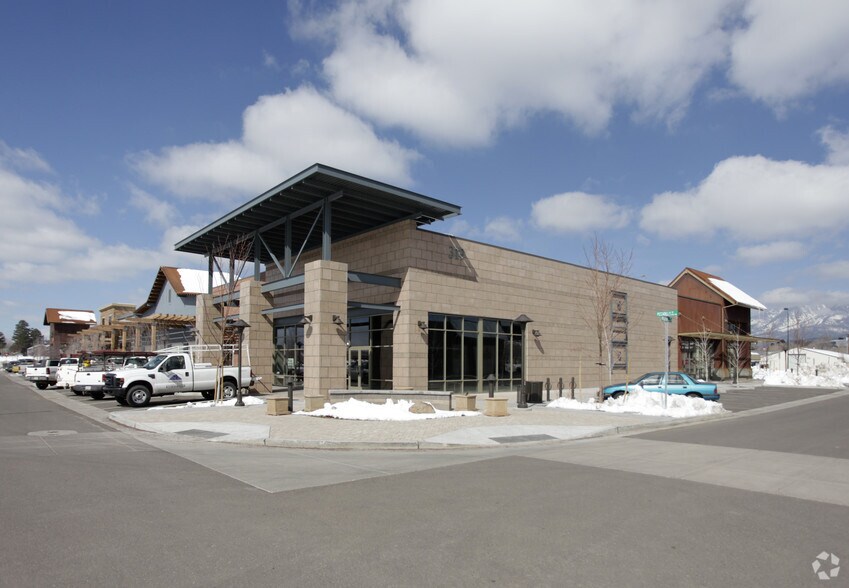 319 S Regent St, Flagstaff, AZ à louer - Photo de l’immeuble – Image 2 sur 2