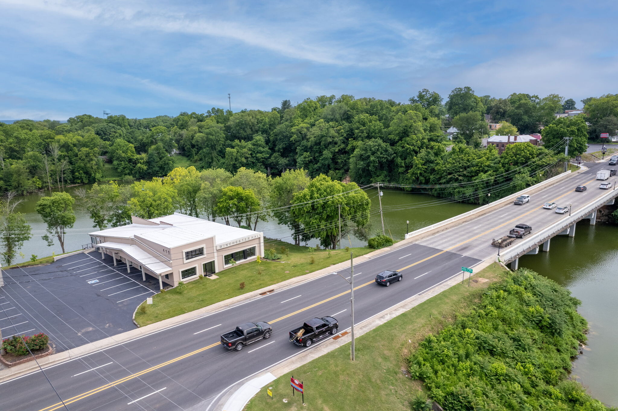 410 Dinah Shore Blvd, Winchester, TN à vendre Photo principale– Image 1 sur 38