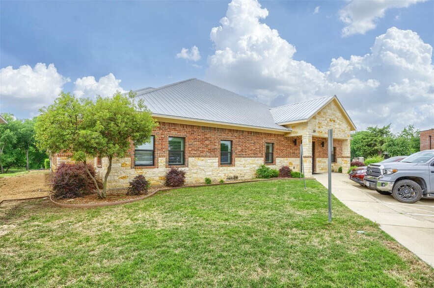299 W Eldorado Pky, McKinney, TX à vendre - Photo de l’immeuble – Image 2 sur 30