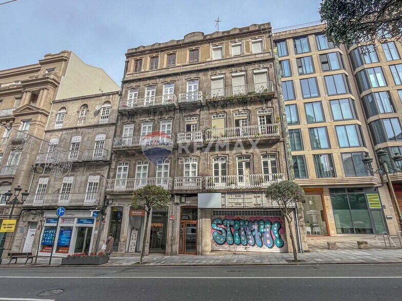 Local commercial dans Vigo, Pontevedra à vendre - Photo de l’immeuble – Image 2 sur 33