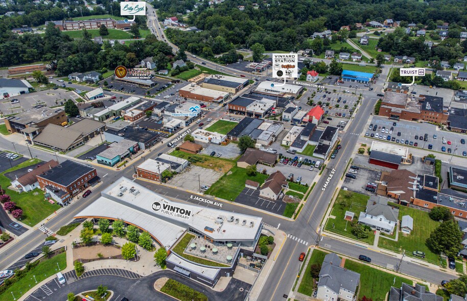 221 S Maple St, Vinton, VA à louer - Photo de l’immeuble – Image 3 sur 7