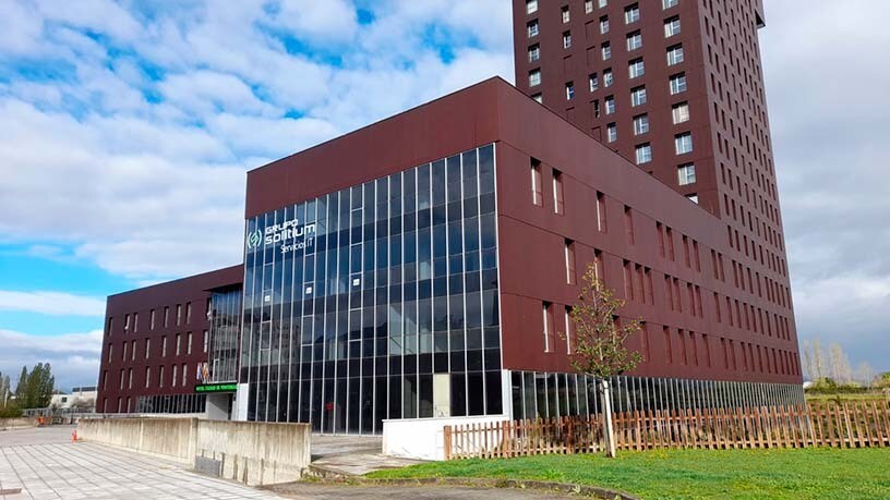 Calle Ronda del Norte, Ponferrada, León à vendre - Photo de l’immeuble – Image 2 sur 6