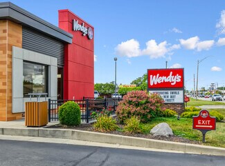 Plus de détails pour 223 E Mcgalliard Rd, Muncie, IN - Local commercial à vendre