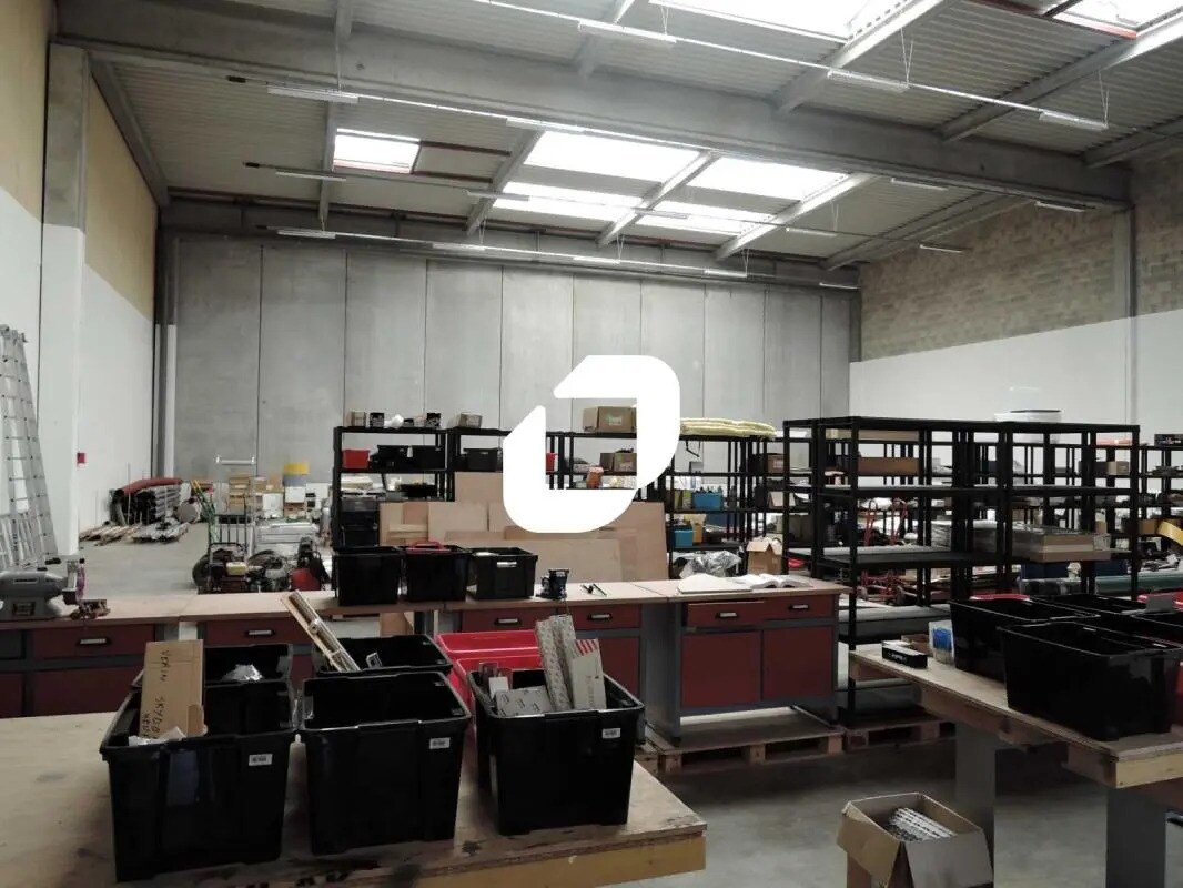 Local d’activités dans Moissy-Cramayel à louer Photo intérieure– Image 1 sur 3