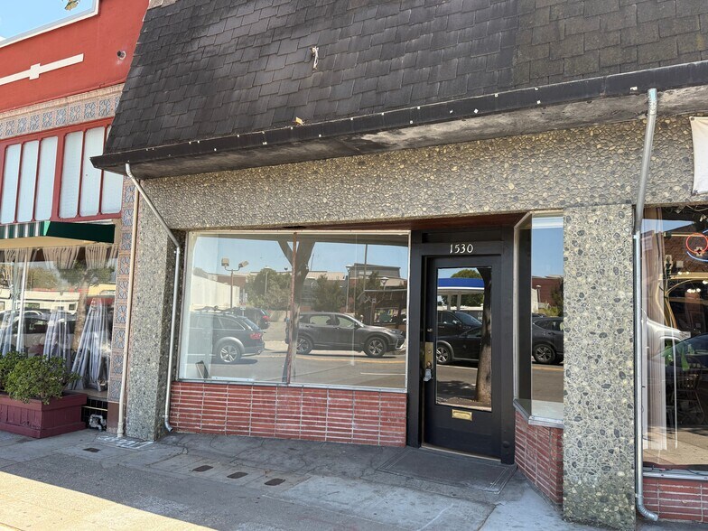 1526 Park St, Alameda, CA à louer - Photo de l’immeuble – Image 1 sur 6