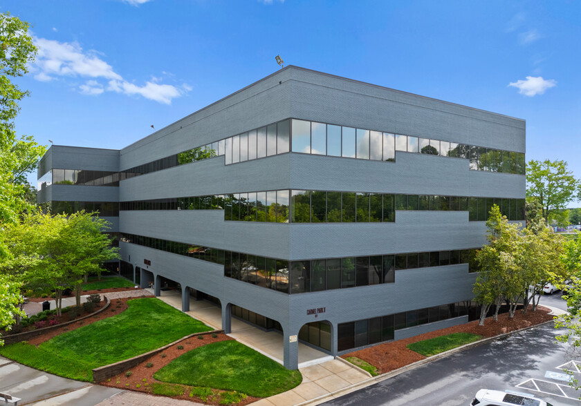 11111 Carmel Commons Blvd, Charlotte, NC à louer - Photo de l’immeuble – Image 3 sur 19