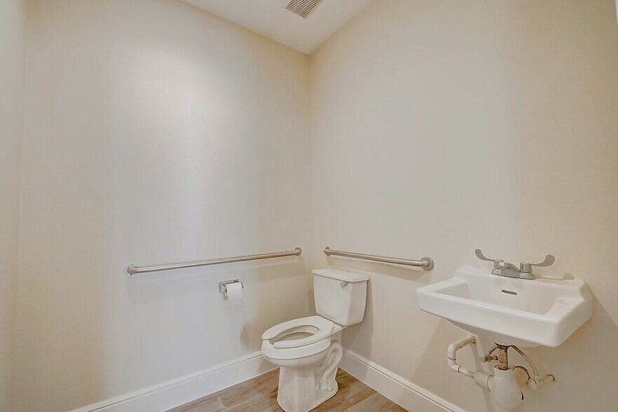 21386 Provincial Blvd, Katy, TX à vendre - Photo de l’immeuble – Image 3 sur 30