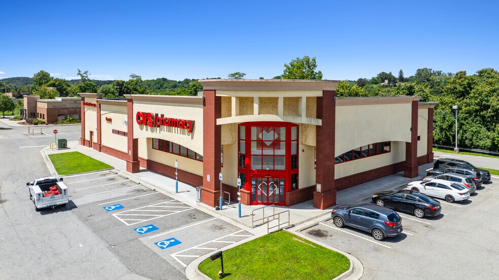 31 W Main St, Radford, VA à vendre - Photo de l’immeuble – Image 2 sur 7