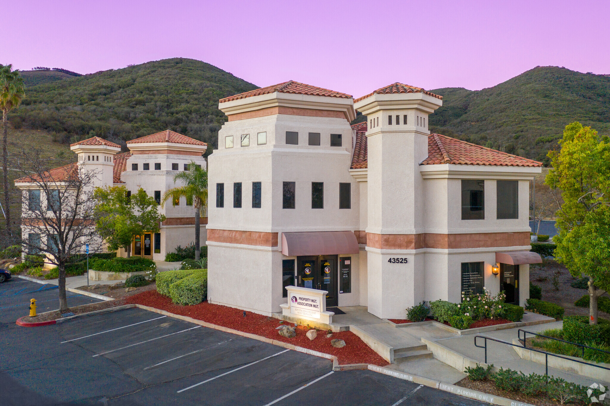 43525 Ridge Park Dr, Temecula, CA à vendre Photo principale– Image 1 sur 37
