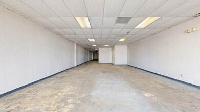 5144-5158 US Highway 19, New Port Richey, FL à louer Numérisation 3D Matterport– Image 1 sur 18