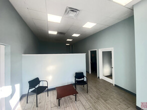 250 John Downey Dr, New Britain, CT à louer Photo intérieure– Image 2 sur 9