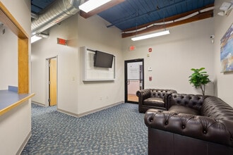 435 Lancaster St, Leominster, MA à louer Photo intérieure– Image 1 sur 21