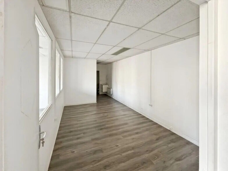 Bureau dans Paris à louer - Photo de l’immeuble – Image 3 sur 4