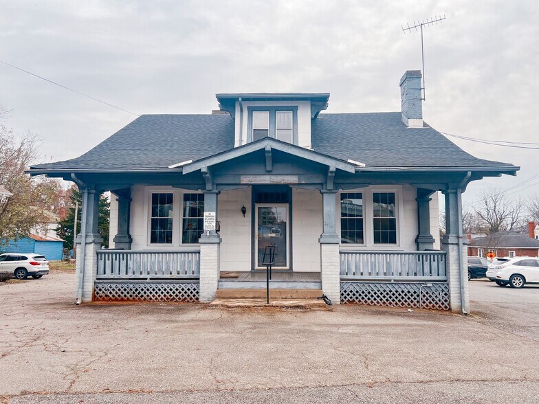 2414-2410 Memorial Ave portefeuille de 2 biens à vendre sur LoopNet.fr - Photo principale – Image 2 sur 2