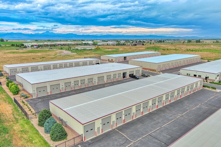 151 Mt Elbert Ave, Dacono, CO à vendre - Photo de l’immeuble – Image 2 sur 25