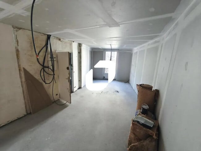 Plus de détails pour Bureau à vendre