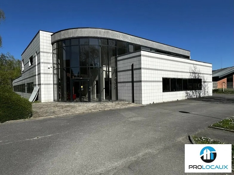 Bureau dans Senlis à louer - Photo de l’immeuble – Image 1 sur 8