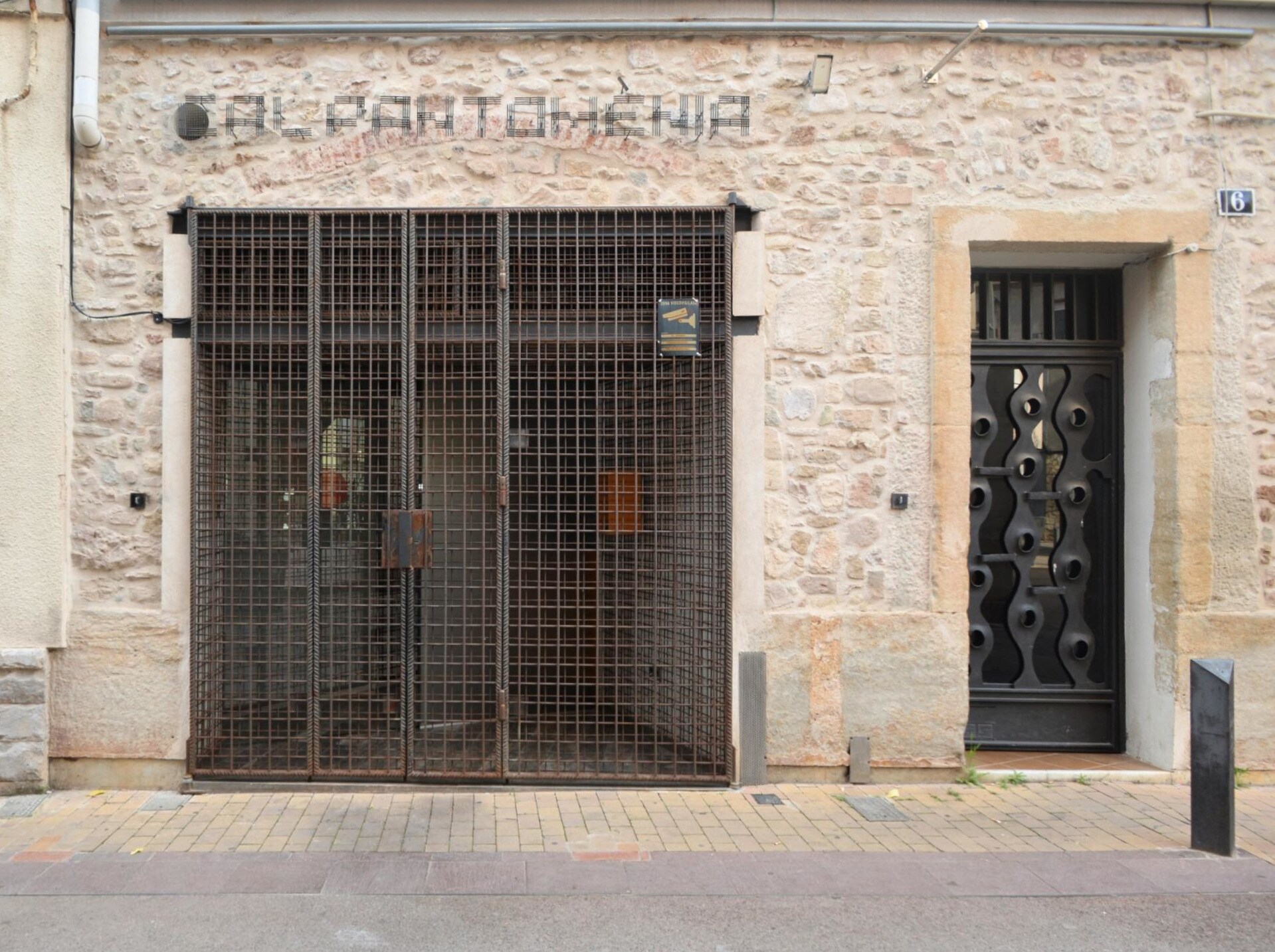Local commercial dans Igualada, Barcelona à louer Photo de l’immeuble– Image 1 sur 13