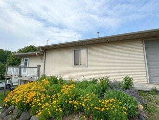 Plus de détails pour W1734 North St, Green Lake, WI - Bureau à vendre