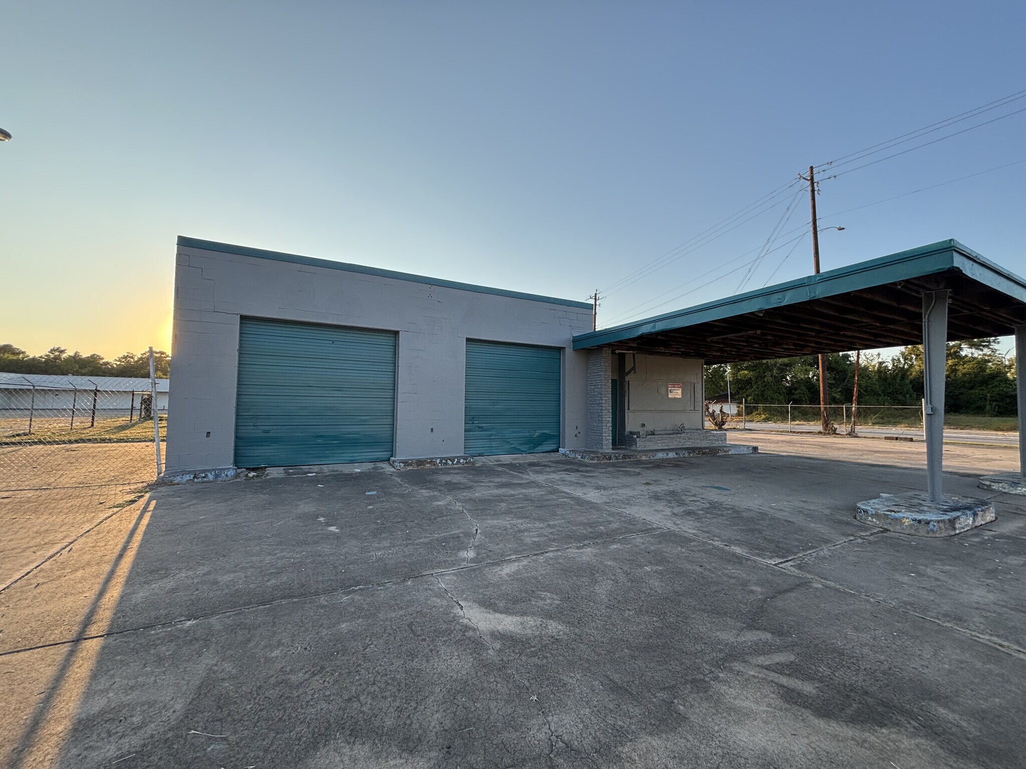 10039 Homestead Rd, Houston, TX à louer Photo principale– Image 1 sur 8
